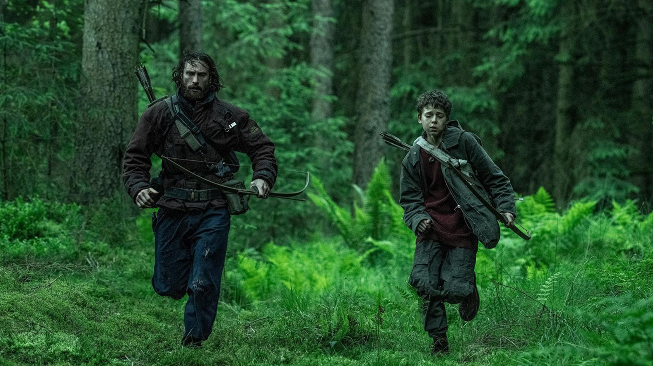 Jamie und Spike unterwegs im Wald