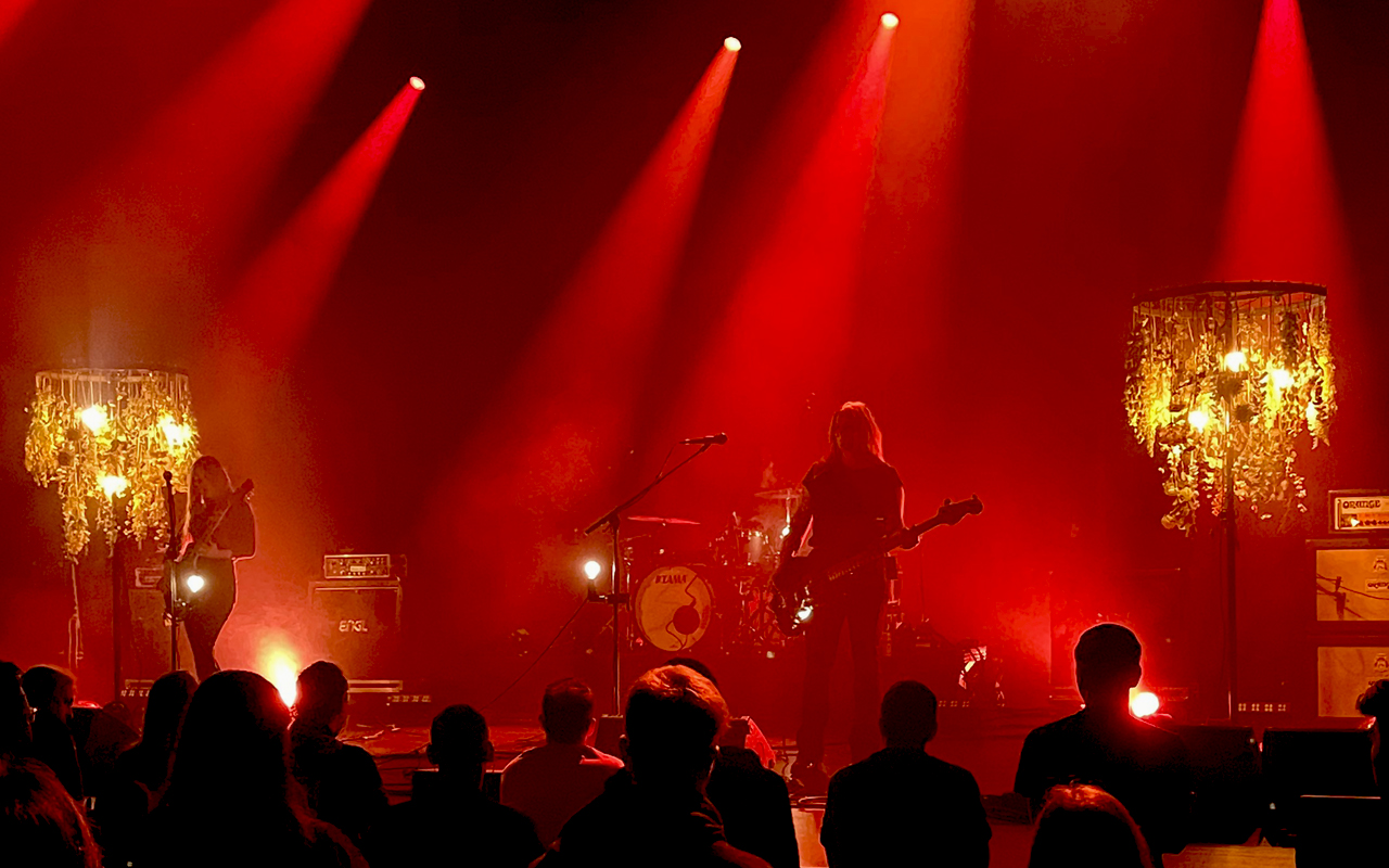 Da wird es schummrig bei E-L-R aus der Schweiz