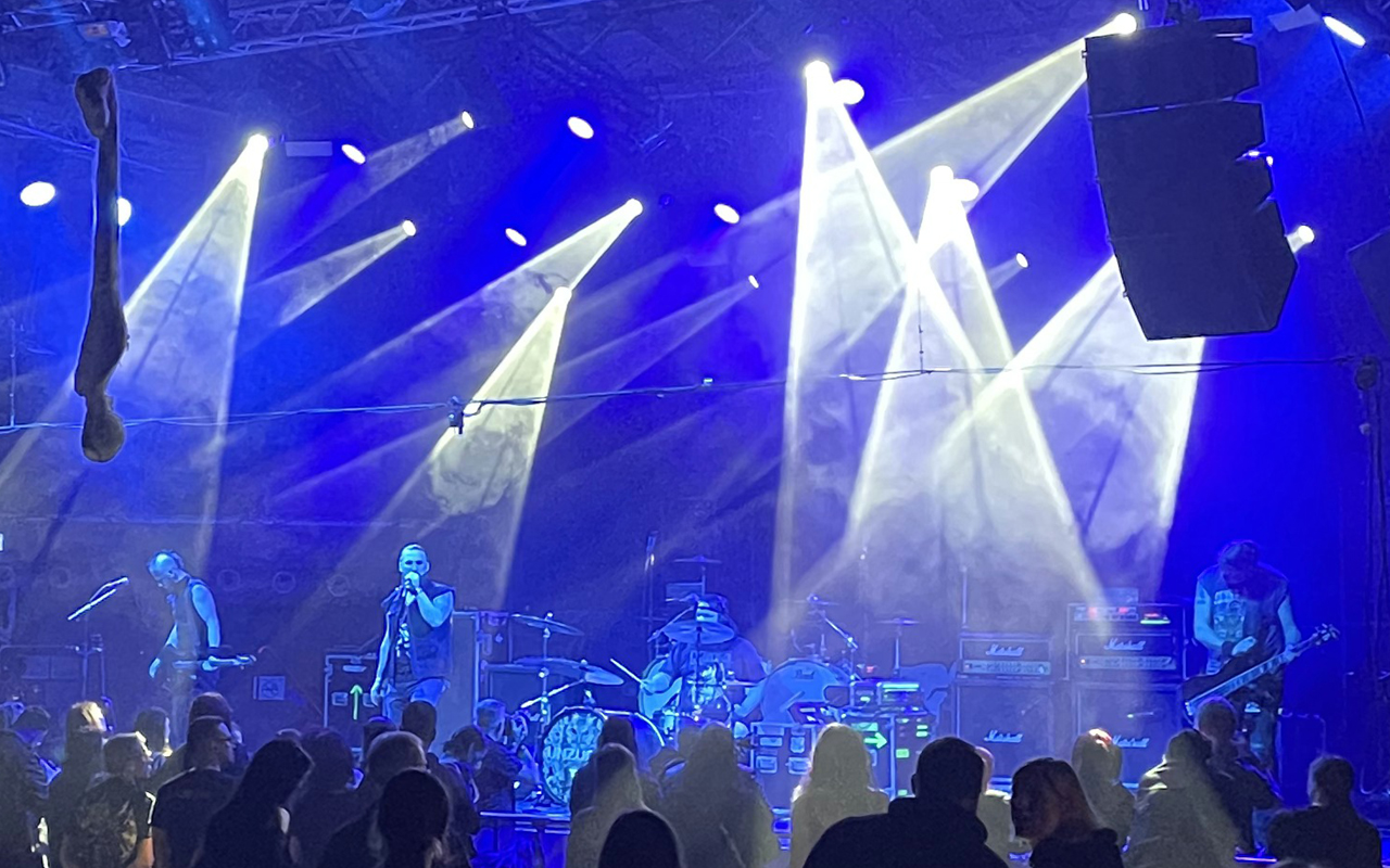 Die Unzucht er&ouml;ffnet den Konzert-Abend