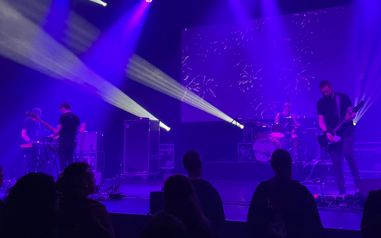 Lost in Kiev ist eine hervorragende Band aus Paris